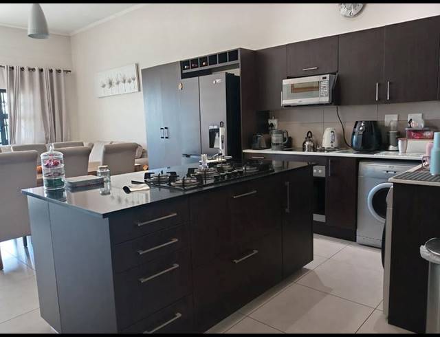 3 BEDROOM TOWNHOUSE FOR SALE IN JACKAL CREEK GOLF ESTATE